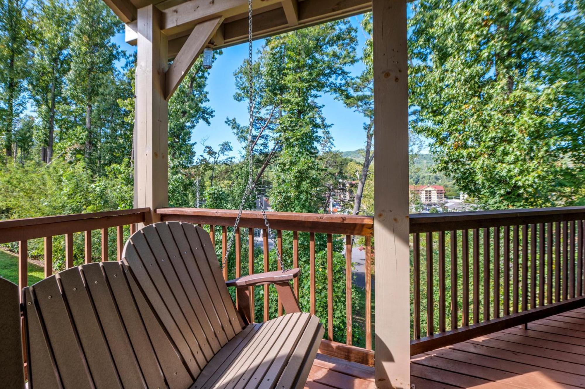 The Great Maple Retreat By Stony Brook Cabins Gatlinburg Exterior photo