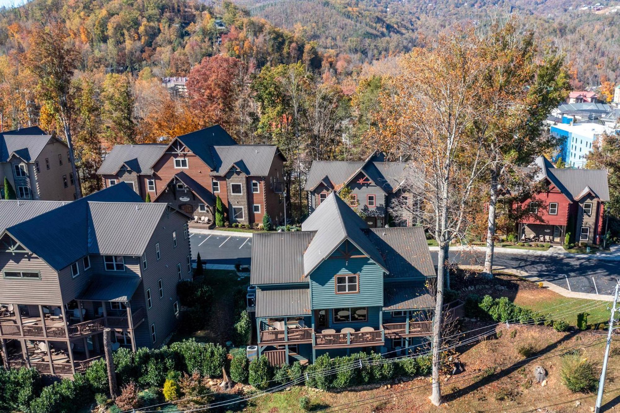 The Great Maple Retreat By Stony Brook Cabins Gatlinburg Exterior photo