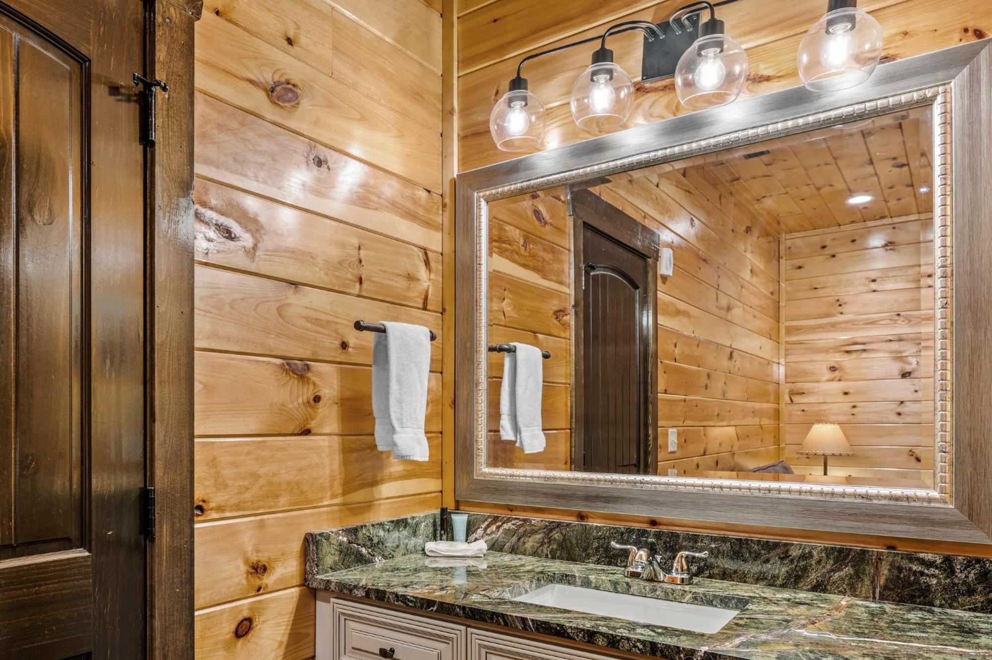 The Great Maple Retreat By Stony Brook Cabins Gatlinburg Exterior photo